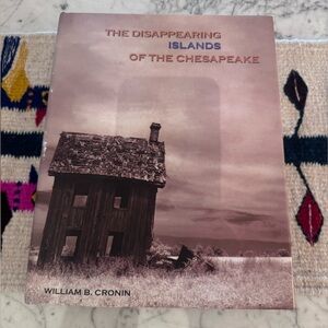 The disappearing islands of the Chesapeake coffee table book, like new